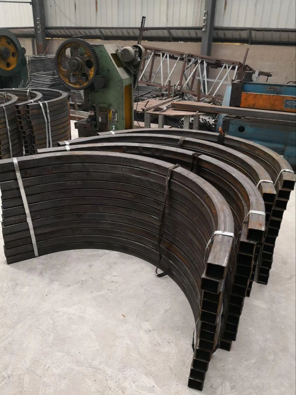 Application of galvanized pipe in greenhouses