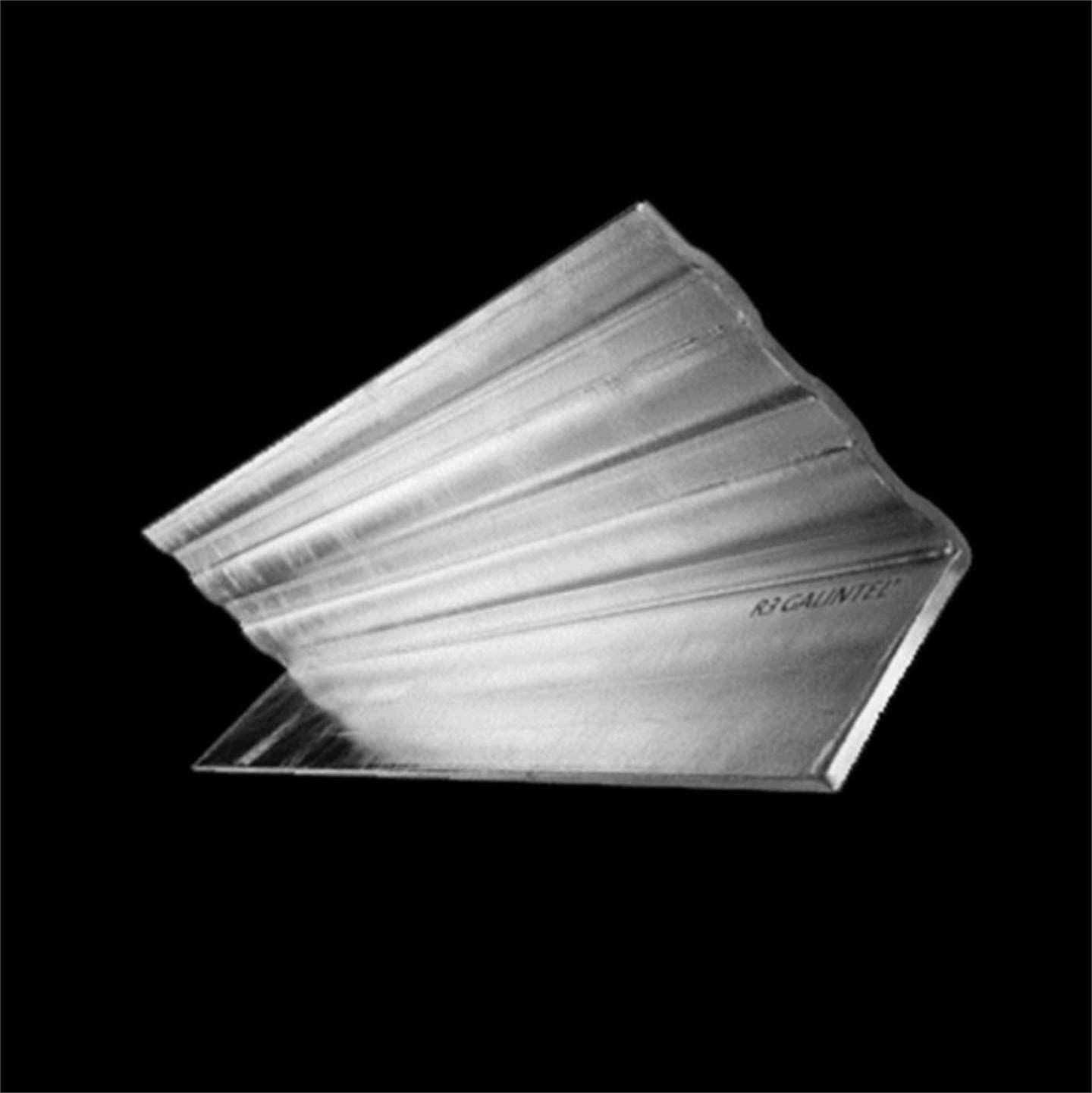 Steel angle and application of steel angle