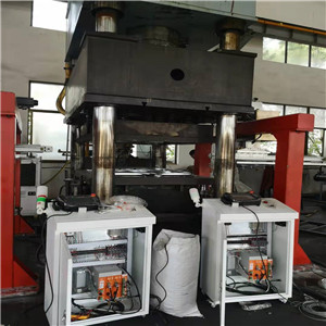 base pressing machine